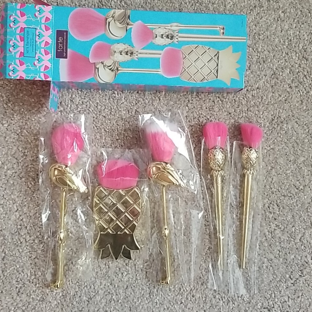 Tarte makeup brushes